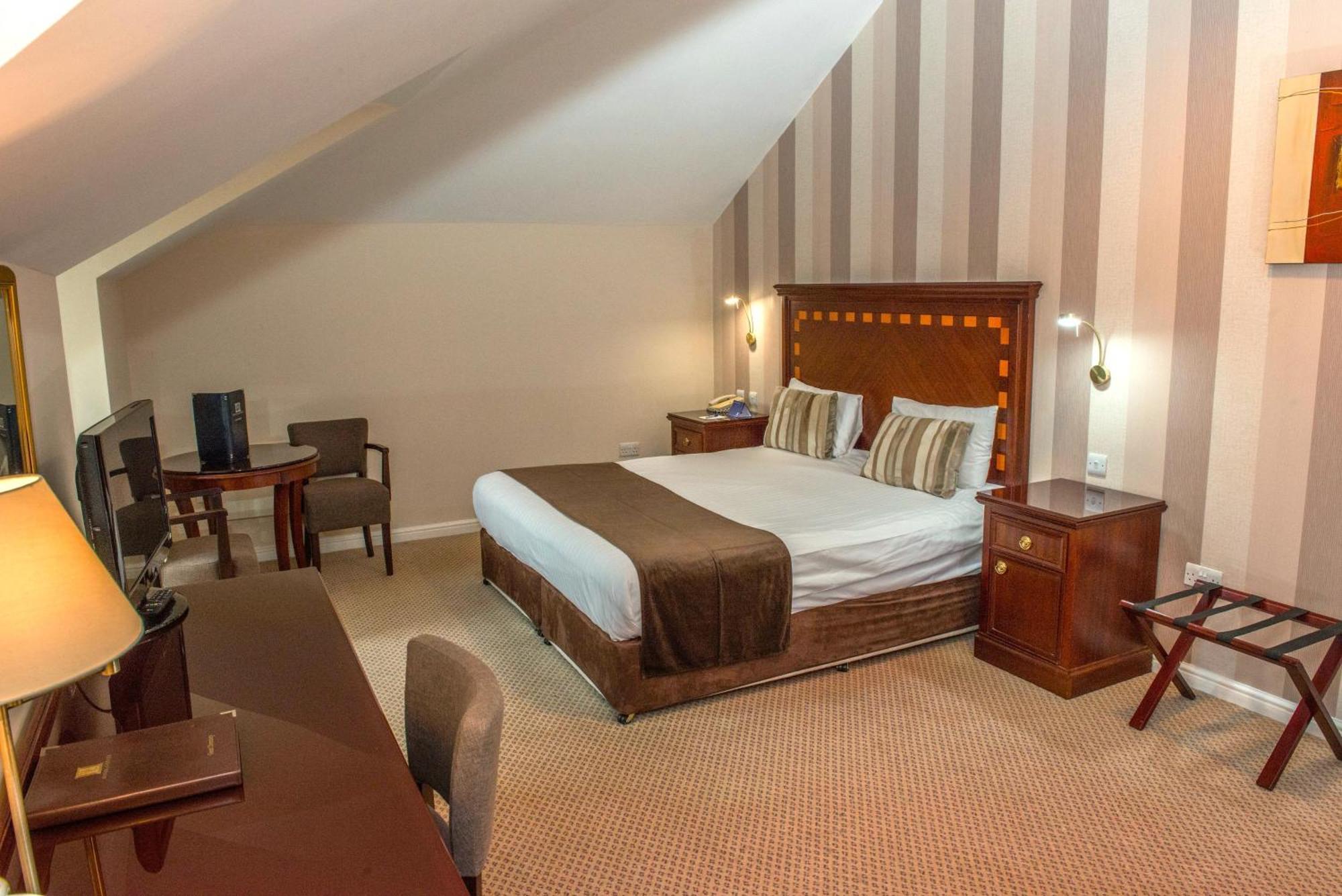 Manor Of Groves Hotel, Golf & Health Club Sawbridgeworth Ngoại thất bức ảnh