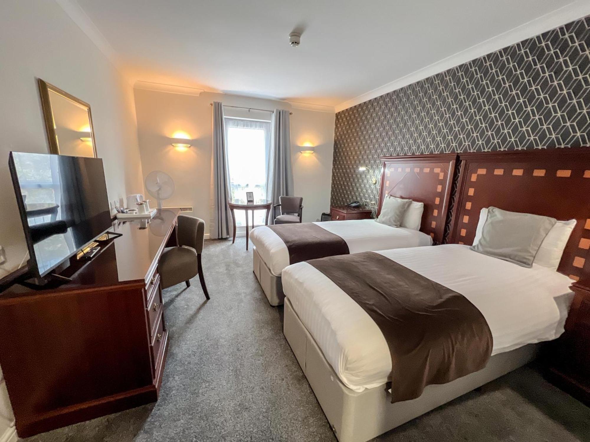 Manor Of Groves Hotel, Golf & Health Club Sawbridgeworth Ngoại thất bức ảnh