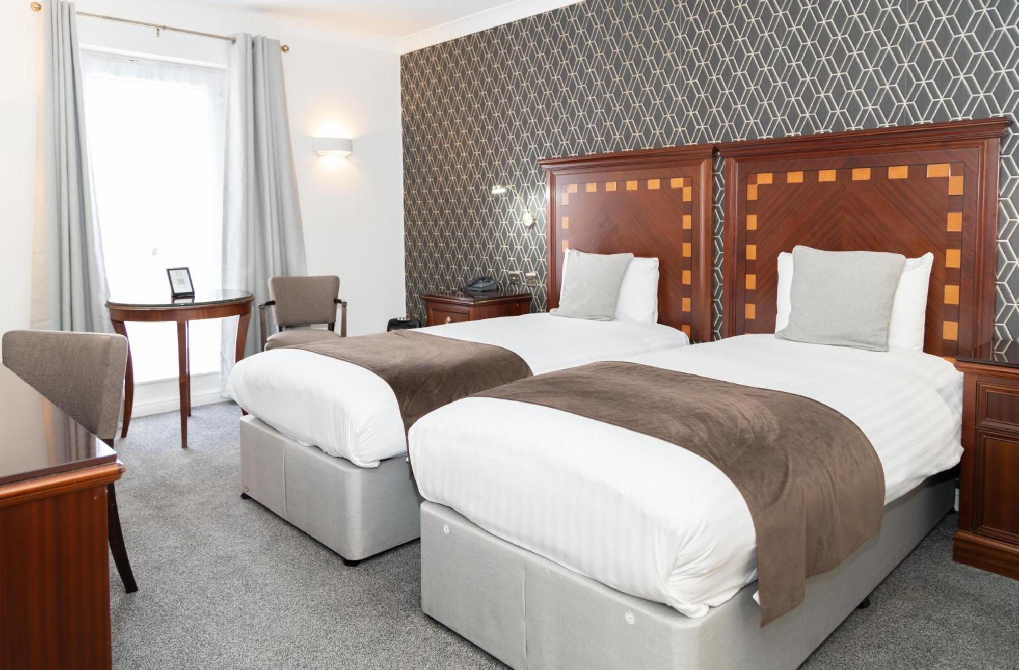 Manor Of Groves Hotel, Golf & Health Club Sawbridgeworth Ngoại thất bức ảnh