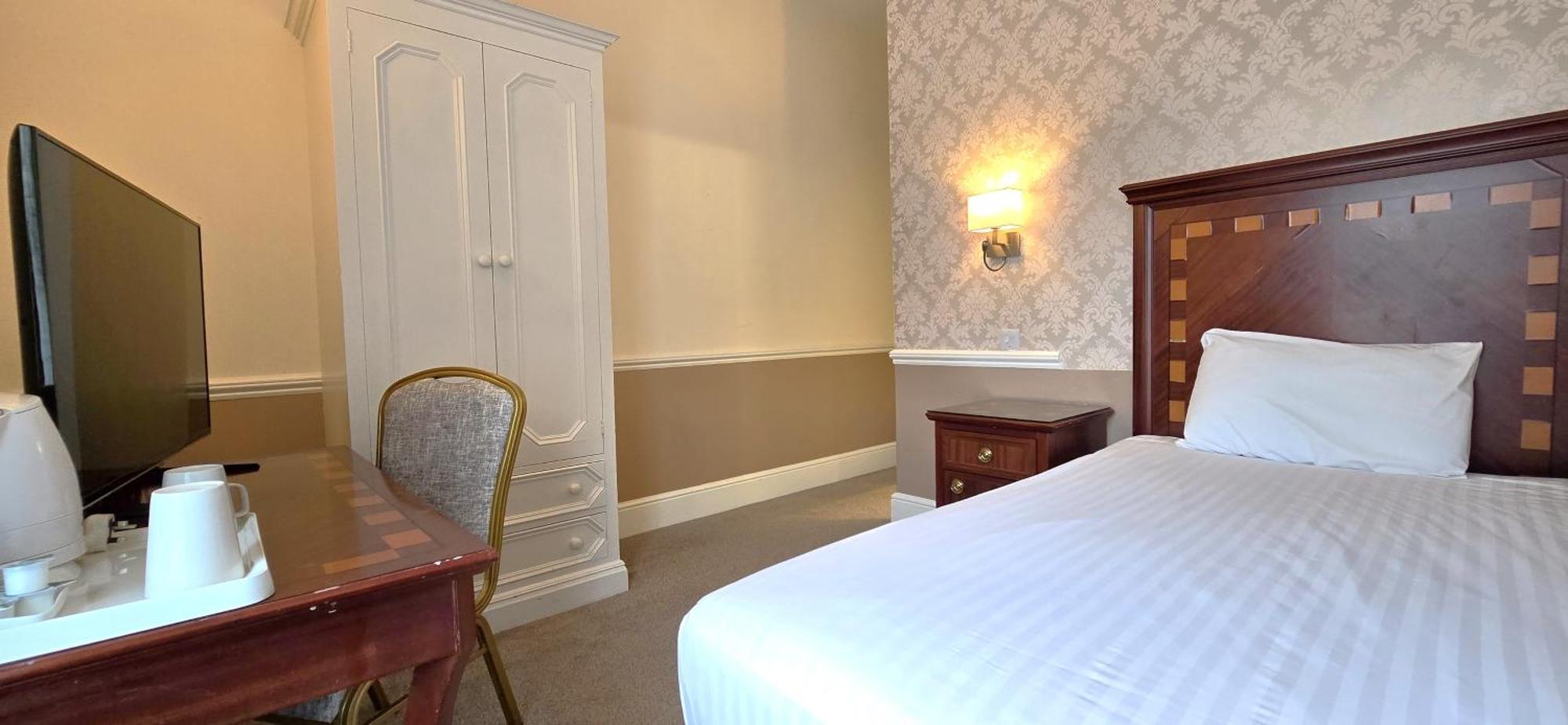 Manor Of Groves Hotel, Golf & Health Club Sawbridgeworth Ngoại thất bức ảnh